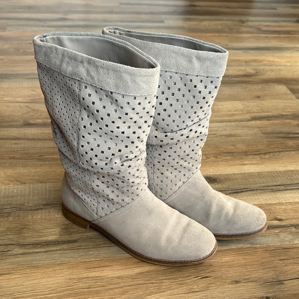 Toms Women’s Tan Slouch Mid Calf Boots Size 8.5